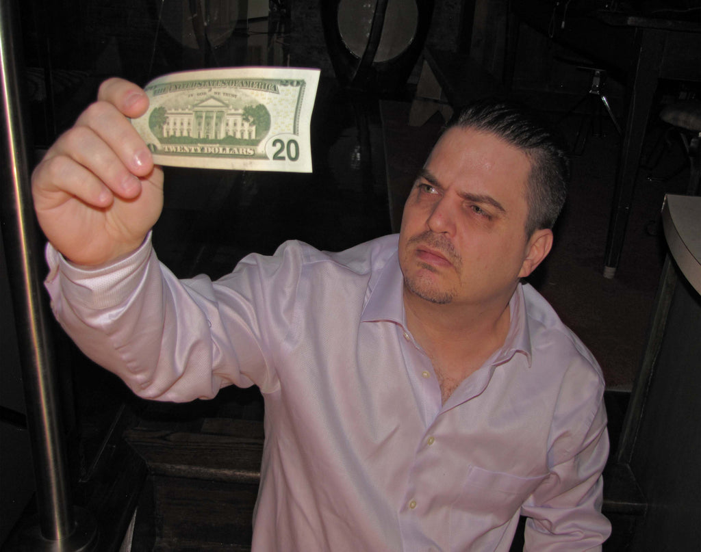 Деньги за лайк. Like money. Девушка с долларами. Money likes me картинка. Look like money.